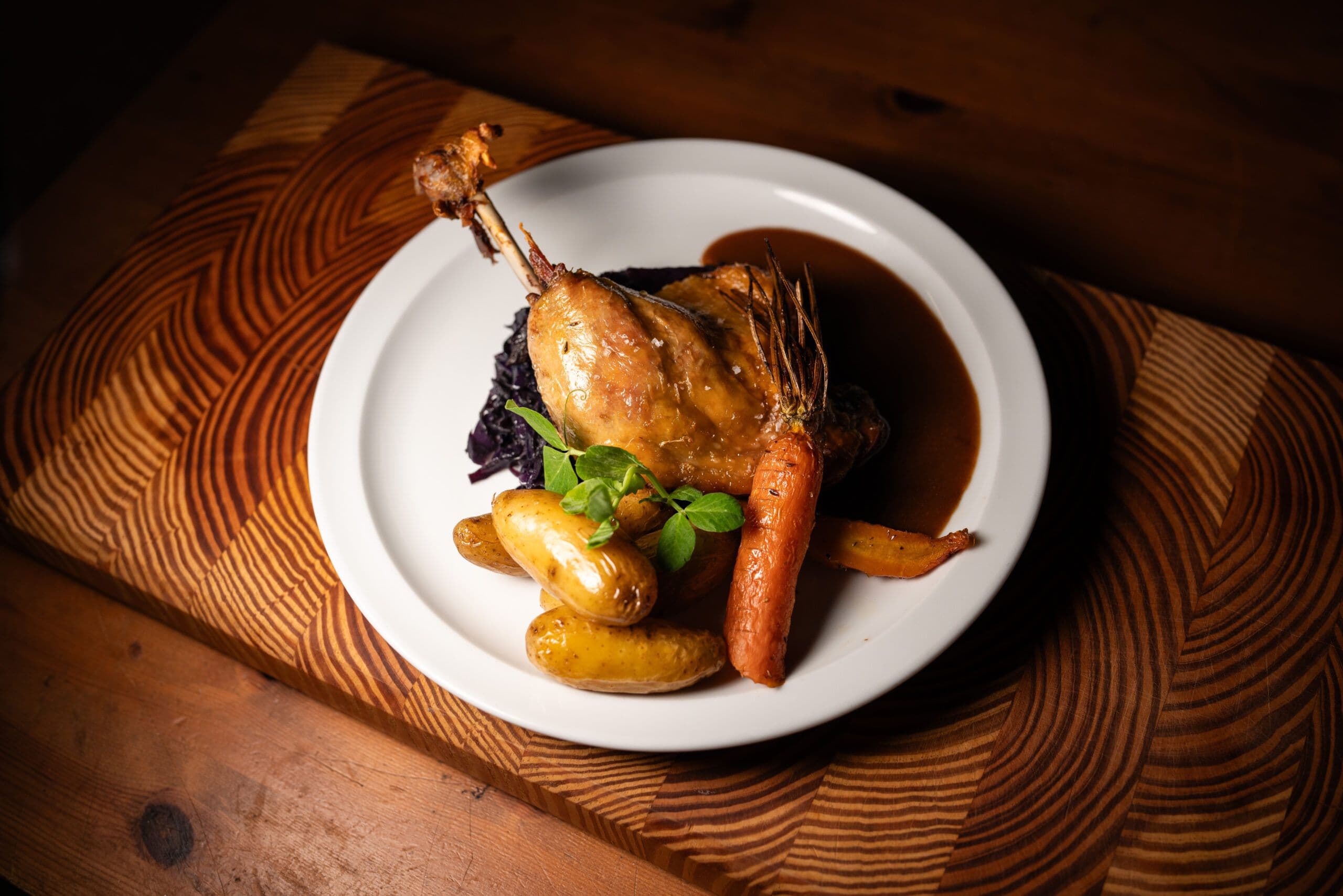 Andelår med kartofler og rødkål fra MÆSKs julemenu